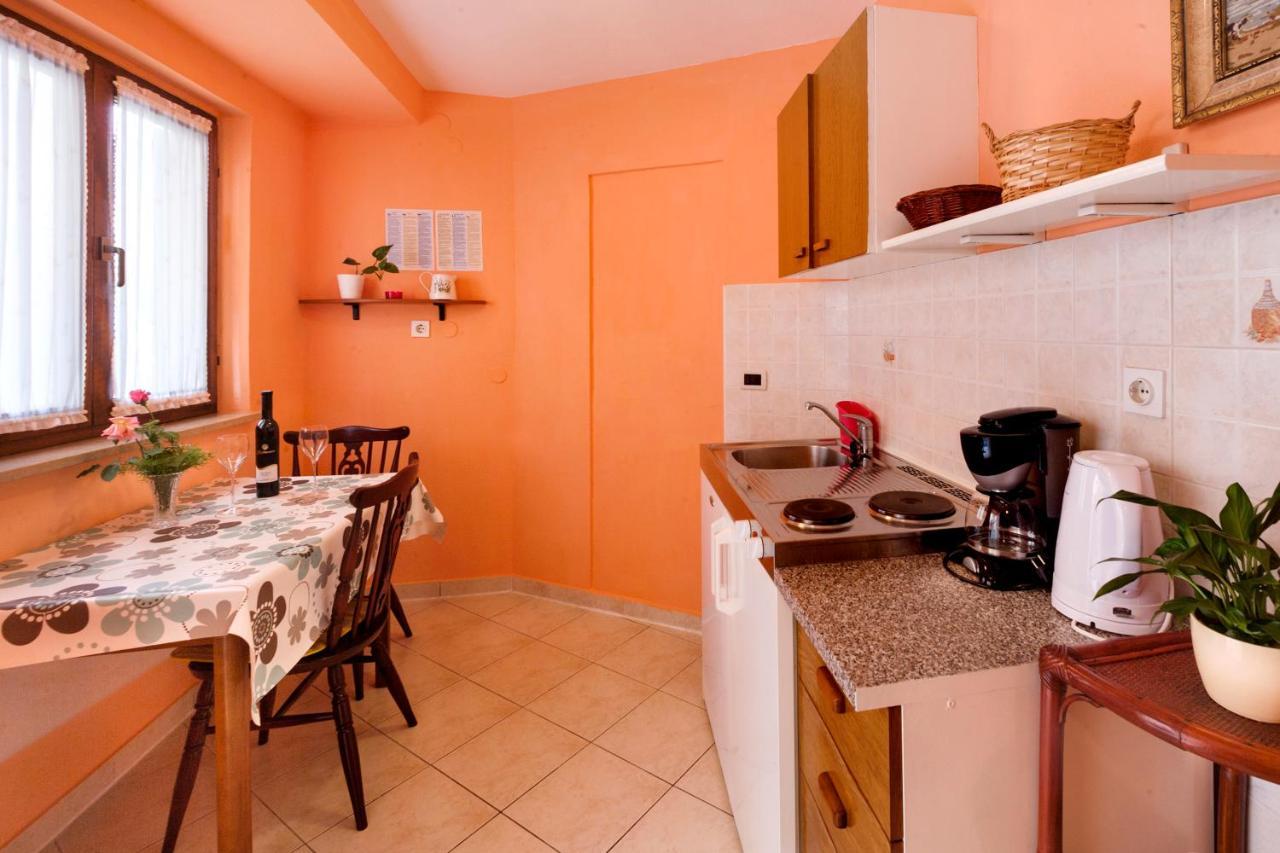 Apartment Brle Poreč Extérieur photo